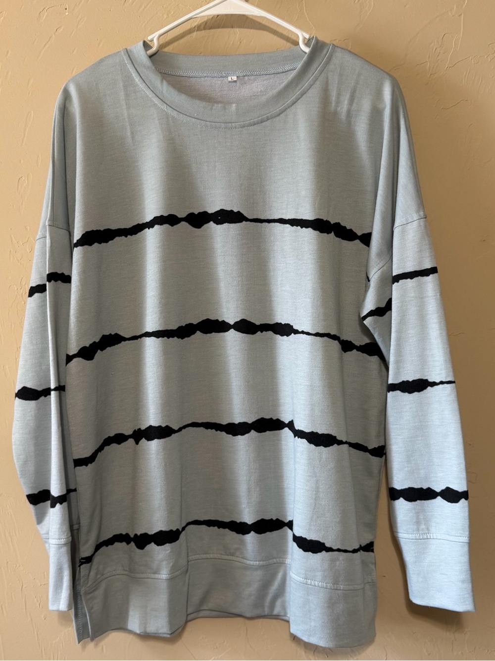 Source Unknown Light Blue Long Sleeve Crewneck Top with Dark Blue Stripe Detail